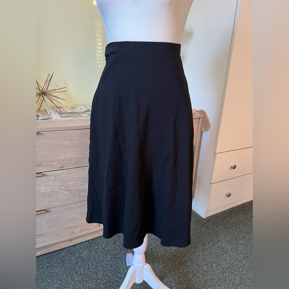 Black Casual Knee-Length Midi A-line Circle Full Modest Stretch High-Waist Skirt